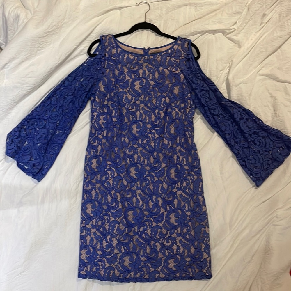 Adrianna Papell size 12 cold shoulder lace purple dress